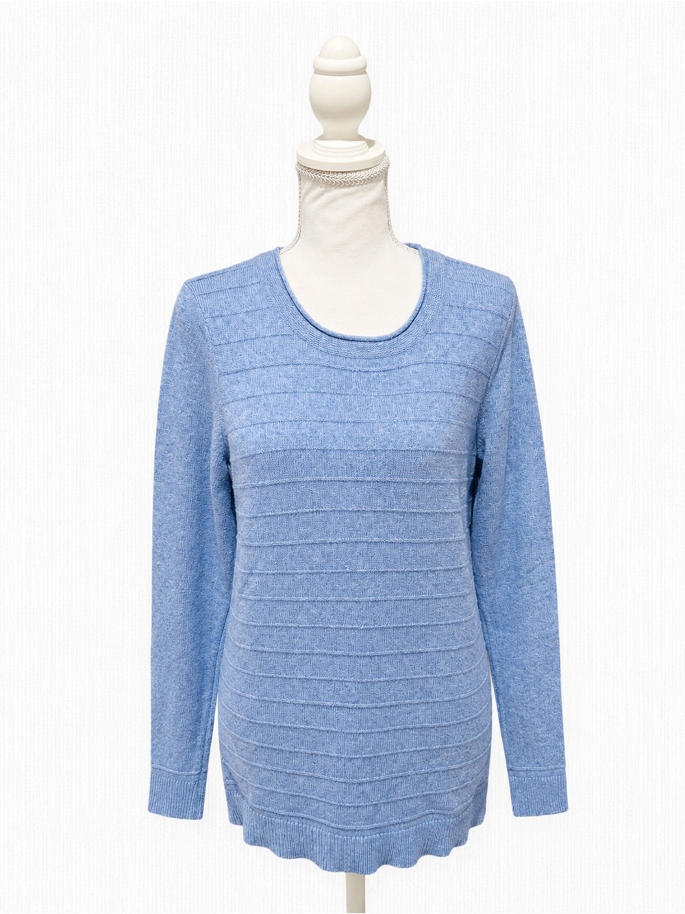 Women's Scoop Neck Sweater in Soft Blue